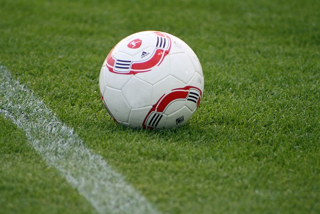 西对阵利物 西对阵利物